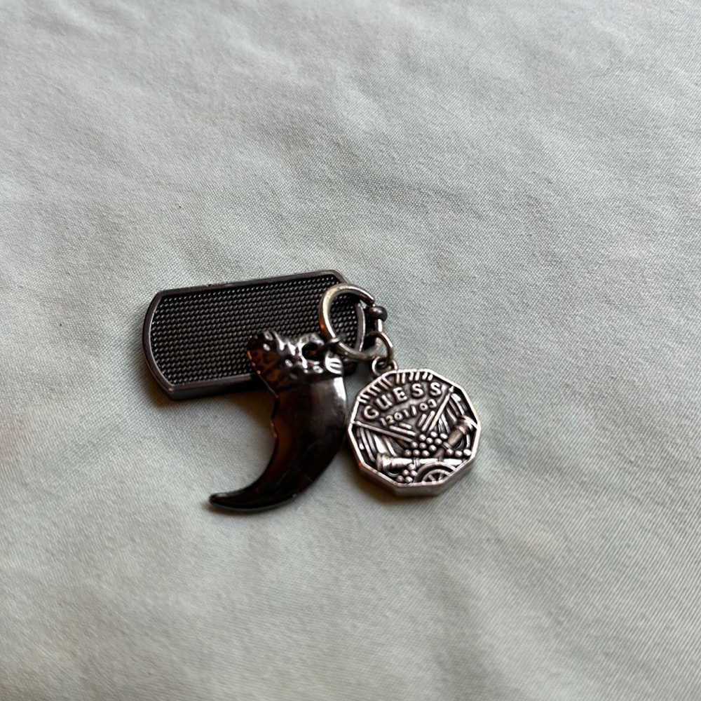 Guess Mens Keychain